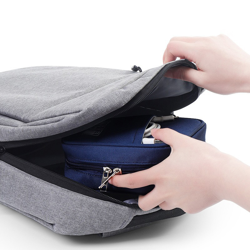防水トラベルデータケーブルオーガナイザーバッグ、USBパワー - Travel Cable Organizer のレビューと価格