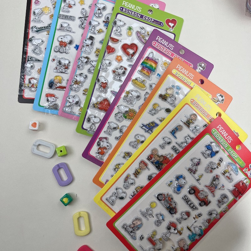8 個かわいいスヌーピー漫画 3D レリーフ漫画アニメステッ - Tech Accessories For Office のレビューと価格